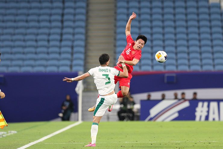 Trực tiếp bóng đá U23 Việt Nam - U23 Iraq: Văn Chuẩn mắc lỗi penalty (U23 châu Á)