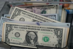 Kinh doanh - Tỷ giá USD hôm nay 27/4: Lại đi lên, dự báo khả năng cắt giảm lãi suất vào tháng 9 giảm dần