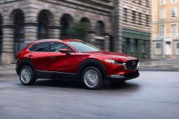 SUV tầm giá 900 triệu chọn Mazda CX-30 hay Toyota Corolla Cross?