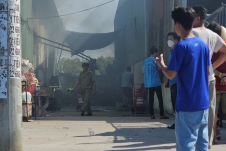 TP.HCM: Cháy nhà xưởng ở quận Bình Tân