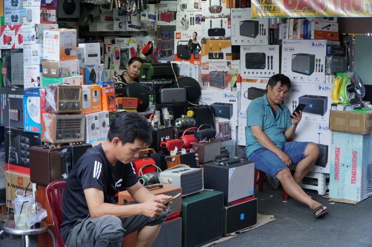 Trước khi đưa phố chuyên doanh điện máy, điện tử Nhật Tảo vào hoạt động, quận 10 đã cho ra mắt Phố Sức khỏe trên đường Sư Vạn Hạnh.