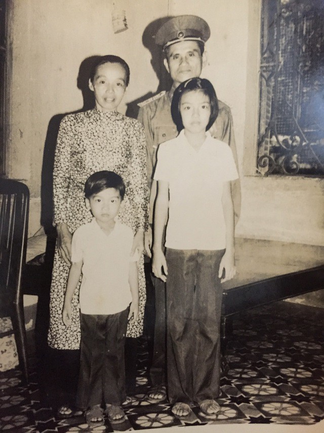 Đám cưới giữa rừng của chiến sĩ Cụm Tình báo H63 - 4