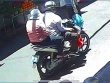Truy xét đôi nam nữ vào tiệm "ảo thuật" trộm lắc vàng rồi tẩu thoát