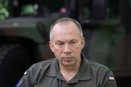 Tổng Tư lệnh Ukraine thông báo bước lùi ở phòng tuyến mới xây dựng