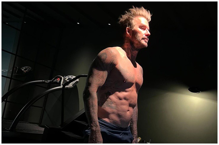 Beckham khoe body cường tráng ở độ tuổi U50.