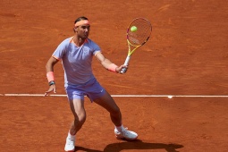 Thể thao - Video tennis Nadal - Cachin: &quot;Cơn mưa&quot; điểm break, kịch chiến 3 giờ 6 phút (Madrid Open)