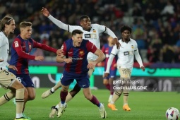 Bóng đá - Video bóng đá Barcelona - Valencia: Bước ngoặt thẻ đỏ, Lewandowski ghi hat-trick (La Liga)