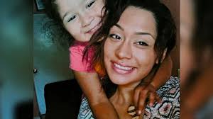 Abigail Gasca-Chavez và con gái.