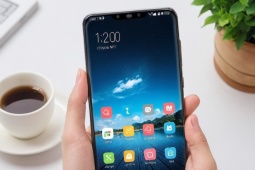 Công nghệ thông tin - 10 mẹo sử dụng smartphone an toàn trong thời tiết nắng nóng gay gắt