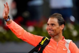 Thể thao - Nadal &quot;nuốt nước mắt vào trong&quot; ở Madrid, dành tất cả cho Roland Garros