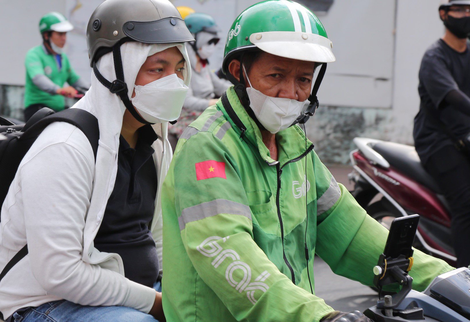 TP.HCM ngập chìm trong ùn tắc ngày đầu trở lại làm việc sau lễ