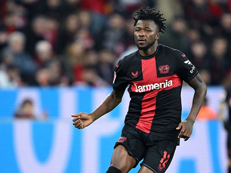 Edmond Tapsoba gây ấn tượng với các đại gia Anh