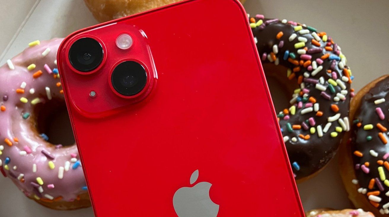 iPhone 15 sẽ có màu đỏ&nbsp;Product) RED?