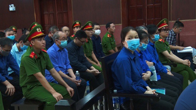 Các bị cáo tại toà