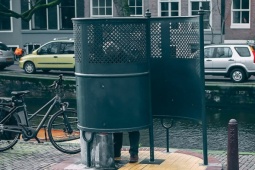Thế giới - Cuộc chiến đòi 'quyền tiểu tiện' cho phụ nữ ở Amsterdam