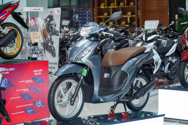 Giá Honda Vision đầu tháng 5/2024, chênh cao chỉ hơn 2 triệu đồng - 3