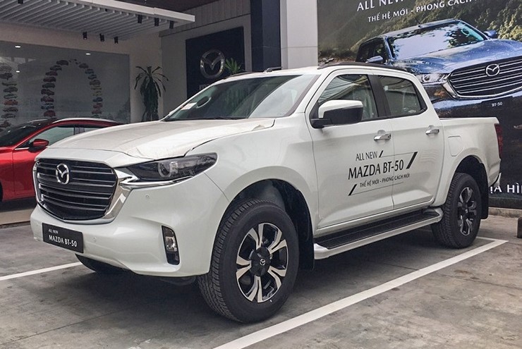 Xe bán tải Mazda BT-50 ngừng kinh doanh tại Việt Nam - 1