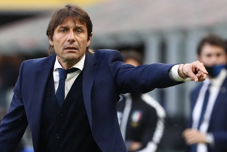 HLV Conte được Chelsea quan tâm