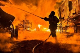Ukraine: Nga  " giáng đòn "  mạnh vào Kharkiv