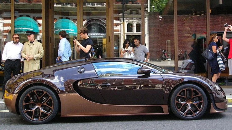 Loạt xe siêu hiếm Bugatti Veyron bị tịch thu tại châu Âu - 12