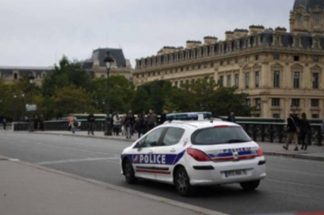 Xả súng ở ngoại ô Paris khiến nhiều người thương vong