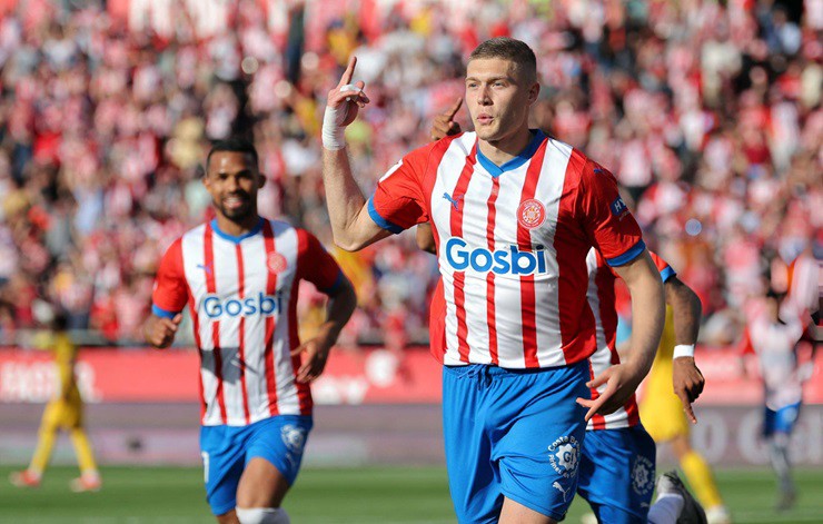 Trực tiếp bóng đá Girona - Barcelona: Chống đỡ cuối trận (La Liga) (Hết giờ) - 2