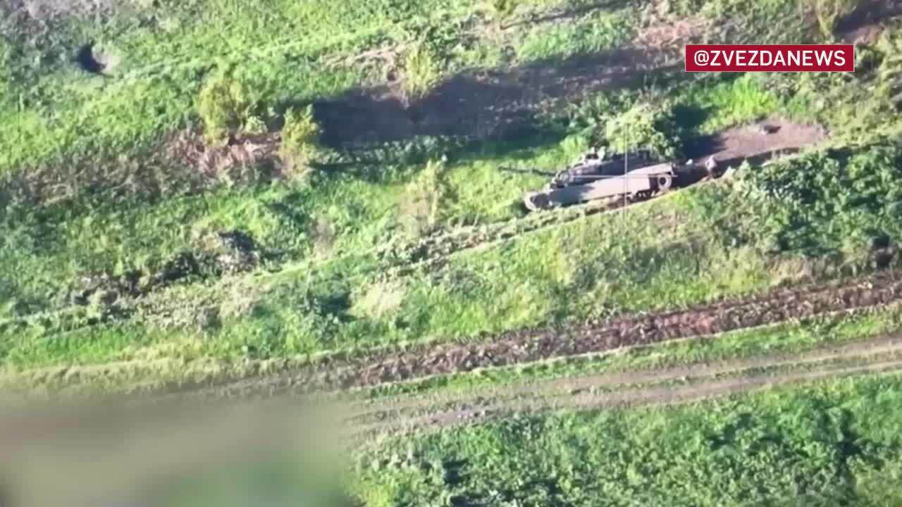 Nga phá hủy thêm một xe tăng M1 Abrams do Mỹ sản xuất trong video do Bộ Quốc phòng Nga công bố hôm 4/5.