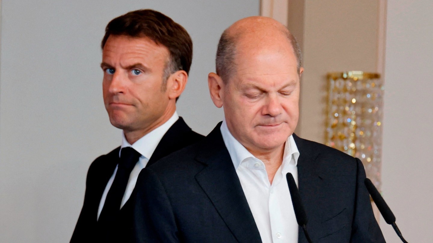 Ông Macron và ông Scholz trong một sự kiện tại Đức. Ảnh: Getty