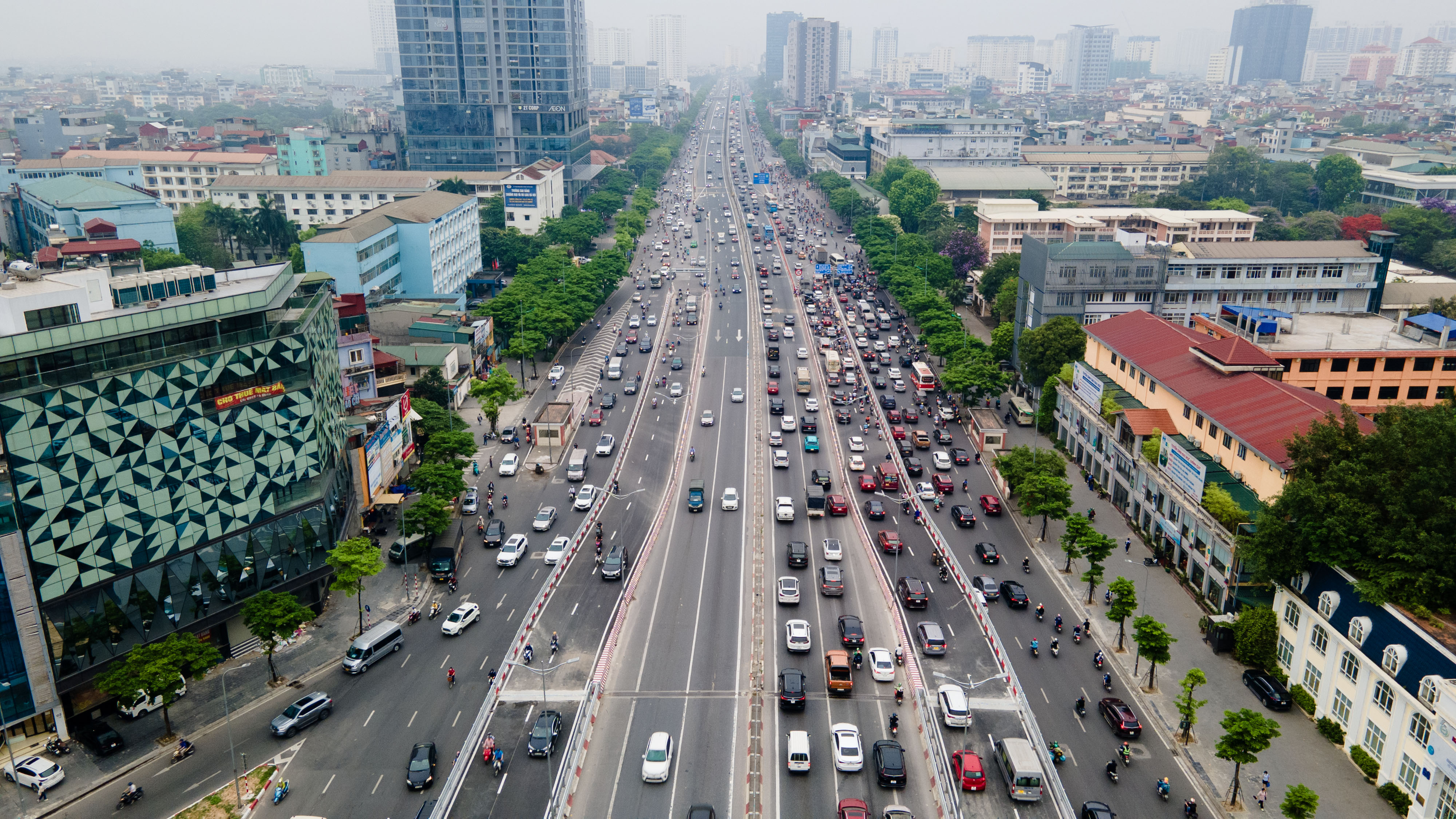 Nút giao Mai Dịch thông xe cầu vượt thép, giao thông được cải thiện đáng kể