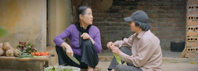 “Lỡ hẹn với ngày xanh” tập 34: Bà Thu Lê bị Kỳ tống tiền, Duyên tìm ra chủ nhân cuốn tạp chí năm xưa - 2