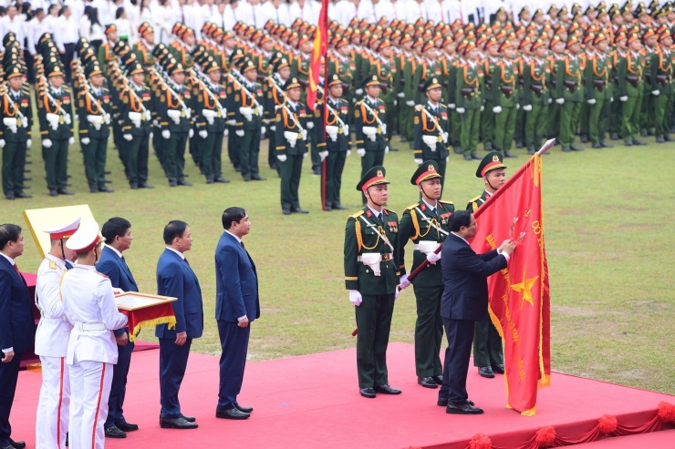 Trao Huân chương Độc lập hạng Nhất tặng Đảng bộ, chính quyền và Nhân dân các dân tộc tỉnh Điện Biên - 1