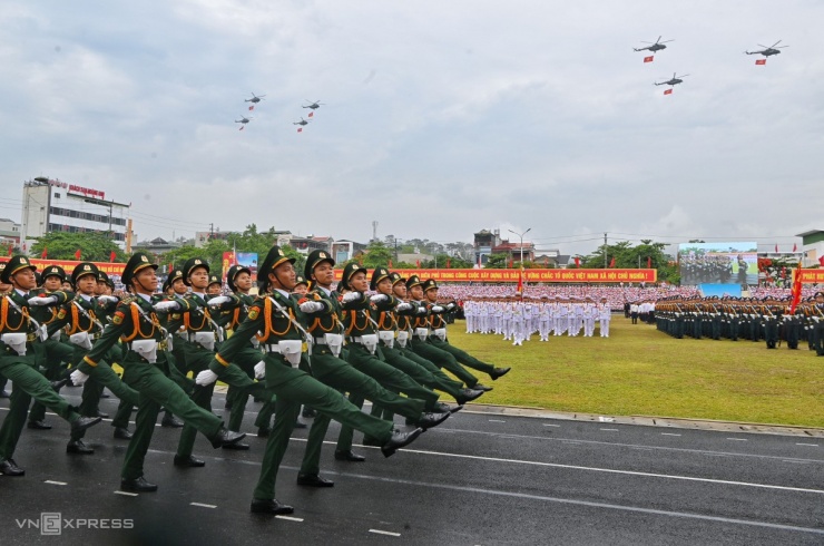 Điện Biên Phủ: Hình ảnh cảm động và khí thế hùng tráng trong lễ kỷ niệm 70 năm chiến thắng