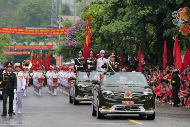 Điện Biên Phủ: Hình ảnh cảm động và khí thế hùng tráng trong lễ kỷ niệm 70 năm chiến thắng