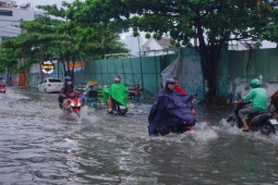 TPHCM sắp đón mưa lớn, khả năng ngập cục bộ