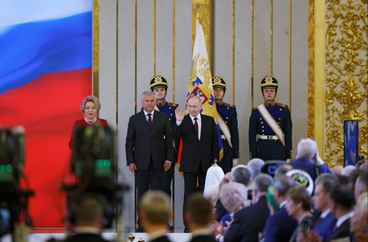 Moscow tỏ ra không hài lòng vì một số nước phương Tây không cử đại diện dự lễ nhậm chức của ông Putin. Ảnh: REUTERS
