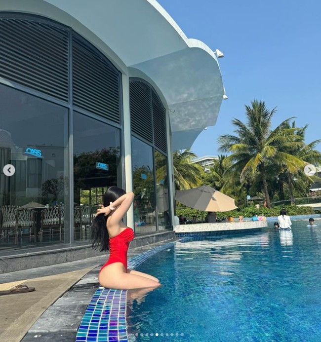 Rãnh bụng như tạc của nữ HLV Pilates mê du lịch Việt Nam - 12