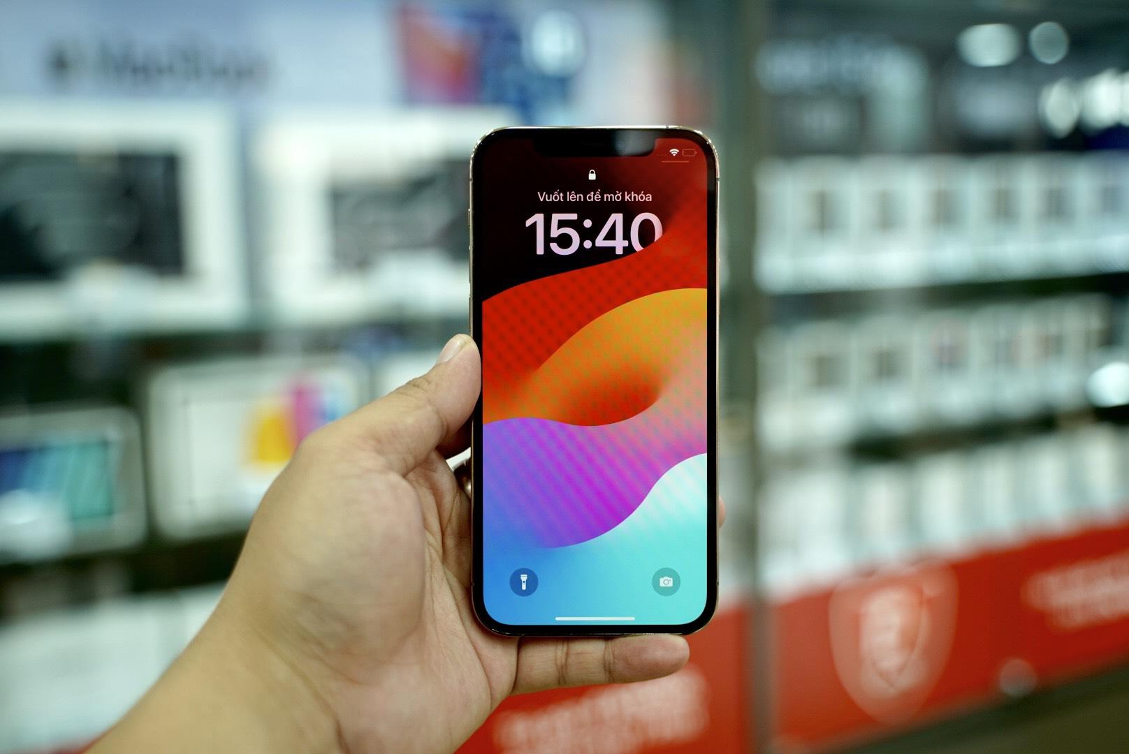 iPhone 12 Pro cũ vẫn là chiếc iPhone đáng mua ở thời điểm này xét về giá và hiệu năng.