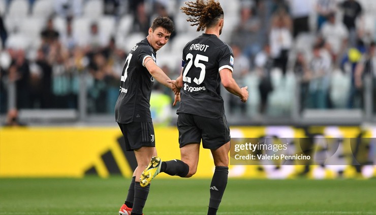 Niềm vui muộn màng của Rabiot và các đồng đội