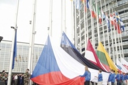 Thế giới - Một trật tự mới nhen nhóm trong lòng EU