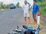 Tin tức trong ngày - Xe máy tông nhau, 1 cán bộ địa chính và 1 thiếu niên tử vong
