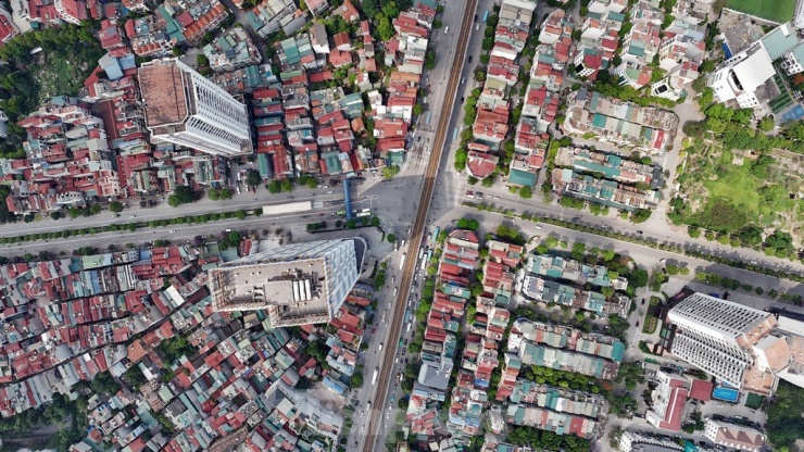 Sở Giao thông vận tải (GTVT) Hà Nội vừa báo cáo UBND Thành phố về tình hình triển khai thực hiện lập báo cáo đề xuất chủ trương đầu tư, báo cáo nghiên cứu tiền khả thi các dự án đầu tư công trình giao thông sắp xây dựng trên địa bàn.