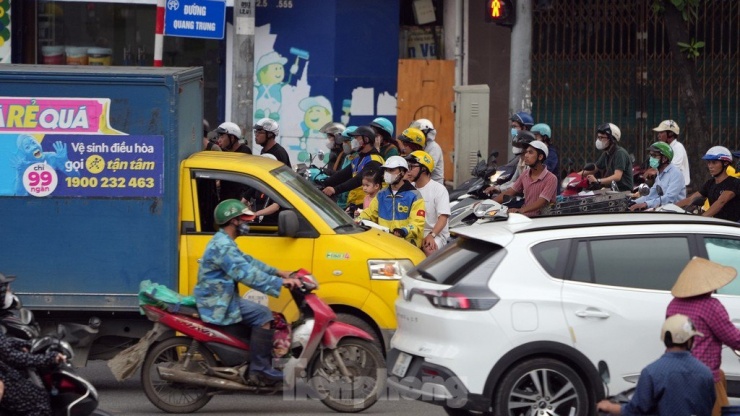 Hiện trạng vị trí dự định xây cầu vượt hoặc hầm chui hơn 770 tỷ ở Hà Nội - 10