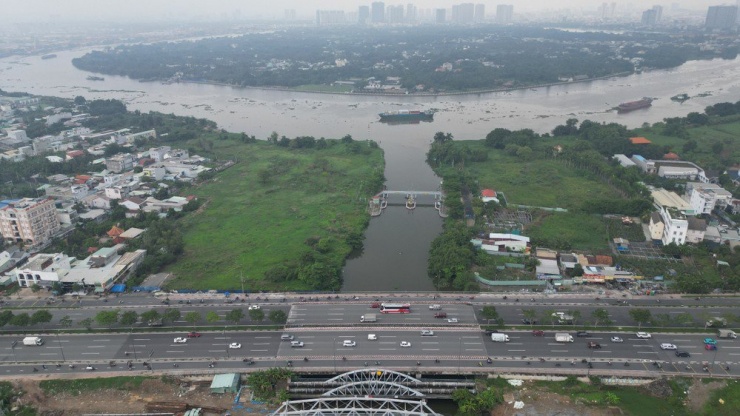 Khu đất từng là nơi tọa lạc Saigon Water Park. Ảnh: NT