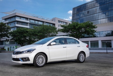 Giá xe Suzuki Ciaz lăn bánh tháng 5/2024, ưu đãi 50% LPTB