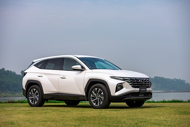 Giá xe Hyundai Tucson niêm yết và lăn bánh tháng 5/2024 - 3