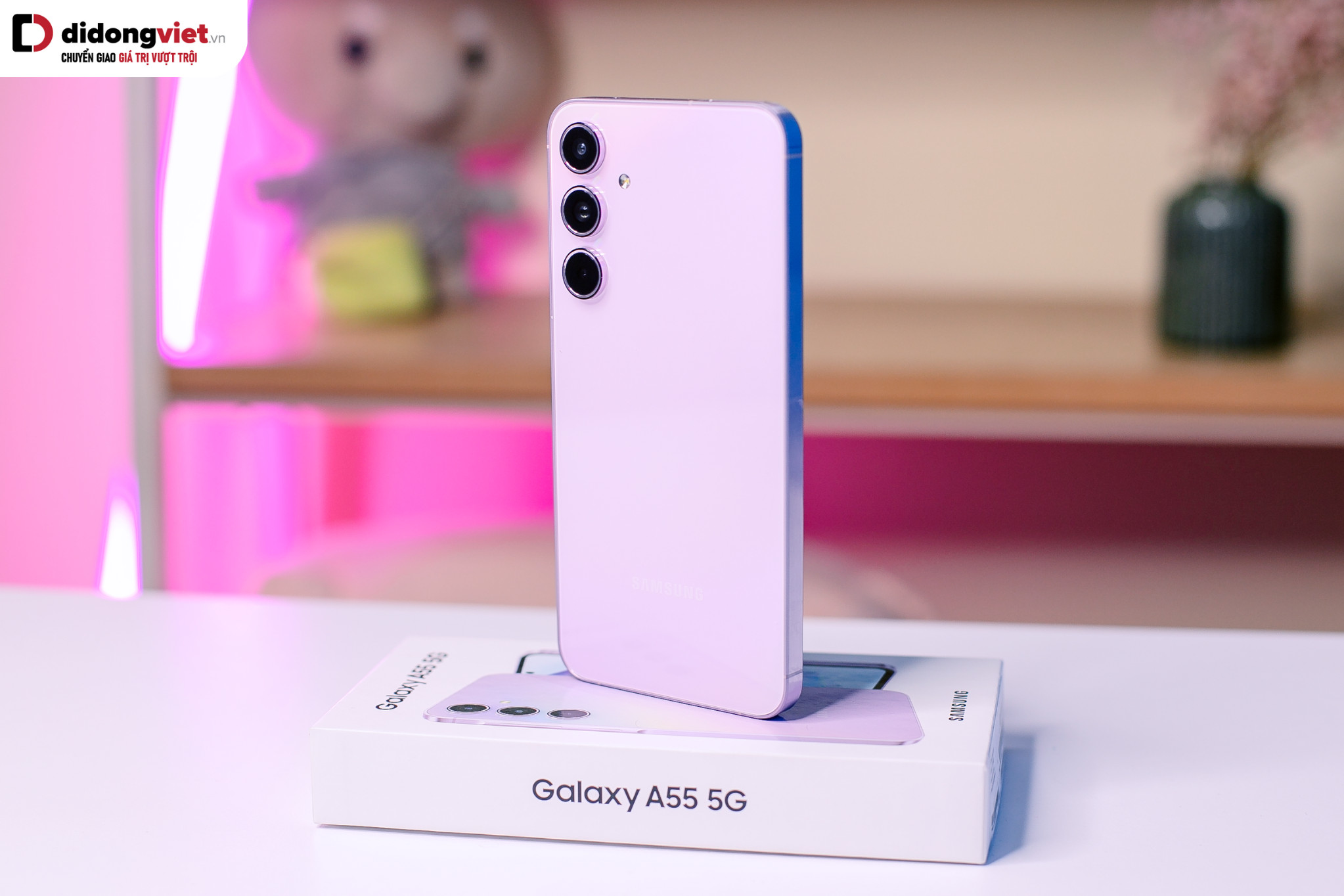 Galaxy A55 gây ấn tượng với thiết kế trẻ trung, cấu hình mạnh mẽ với camera được nâng cấp đáng kể.