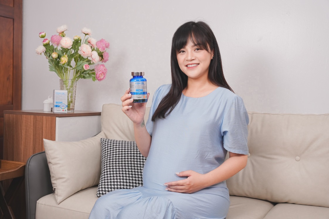 Thu Quỳnh rất tâm đắc và hài lòng với dòng sản phẩm DHA bầu đang sử dụng