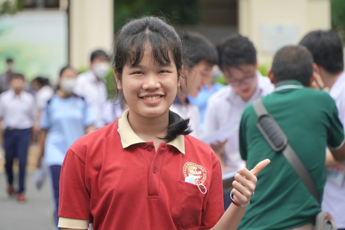 Thí sinh dự thi lớp 10 công lập ở TP HCM, tháng 6/2023. Ảnh: Lệ Nguyễn