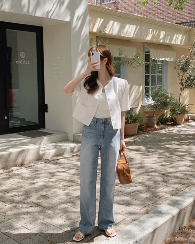 Quần jeans ống rộng có cả 1001 cách diện đẹp - 3