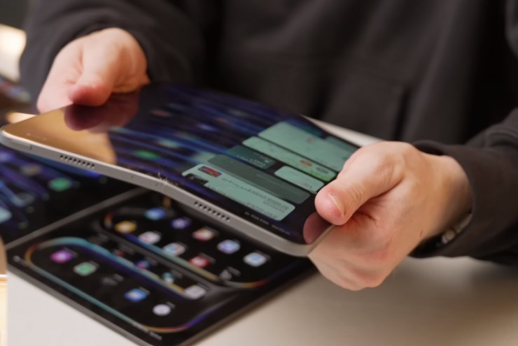 Video: iPad Pro 2024 quá cứng, khó bẻ gãy